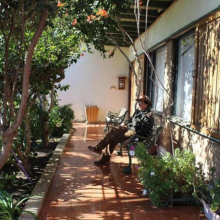 Hostal El Conquistador Los Vilos Esterno foto