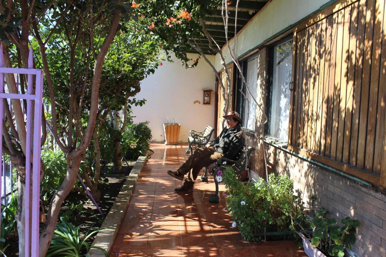 Hostal El Conquistador Los Vilos Esterno foto